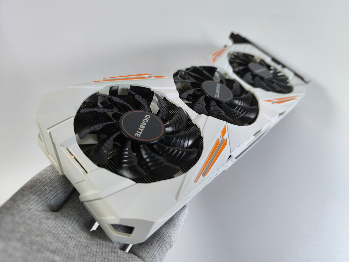 Gigabyte GTX 1080 TI 11GB Gaming OC White - Refurbished