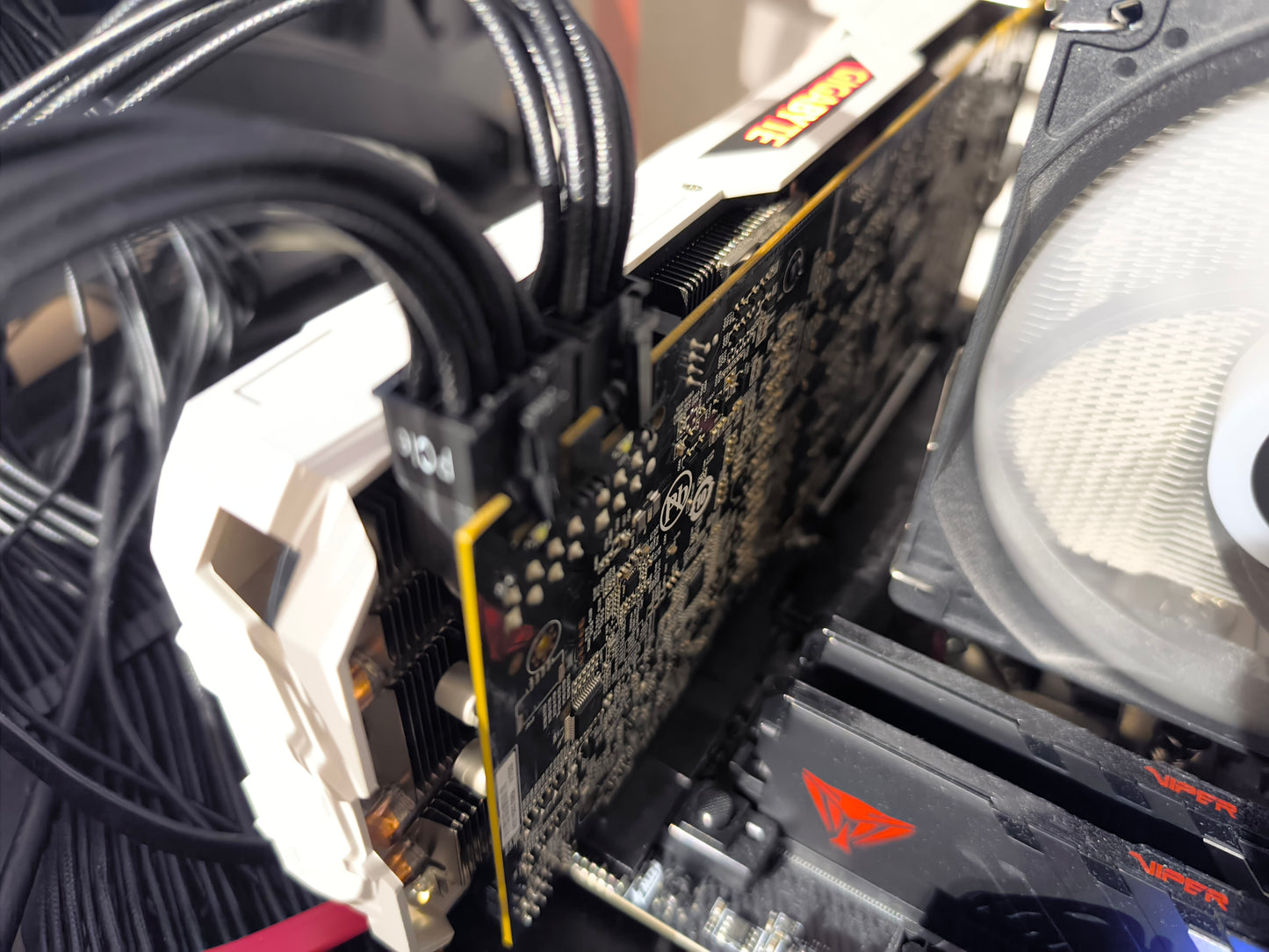 Gigabyte GTX 1080 TI 11GB Gaming OC White - Refurbished