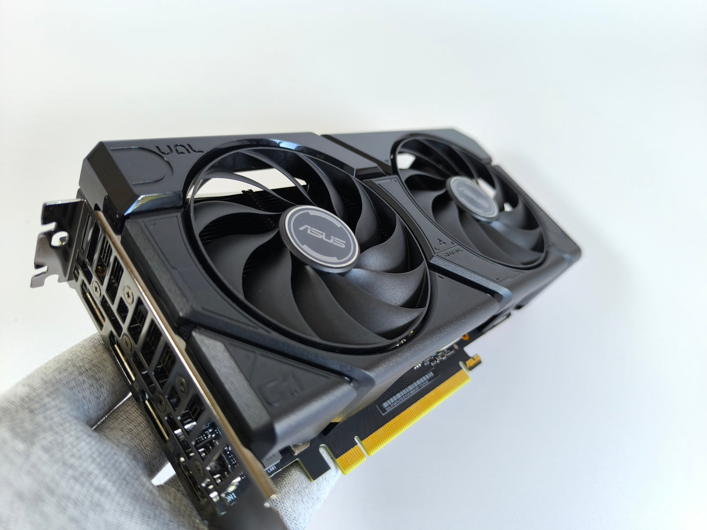 Asus RTX 4070 12GB Dual EVO OC mit OVP - Refurbished