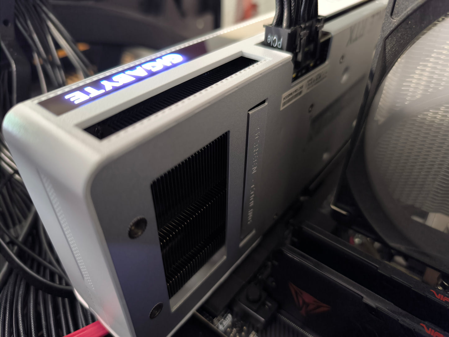 Gigabyte RTX 3060 TI 8GB Vision OC - Refurbished