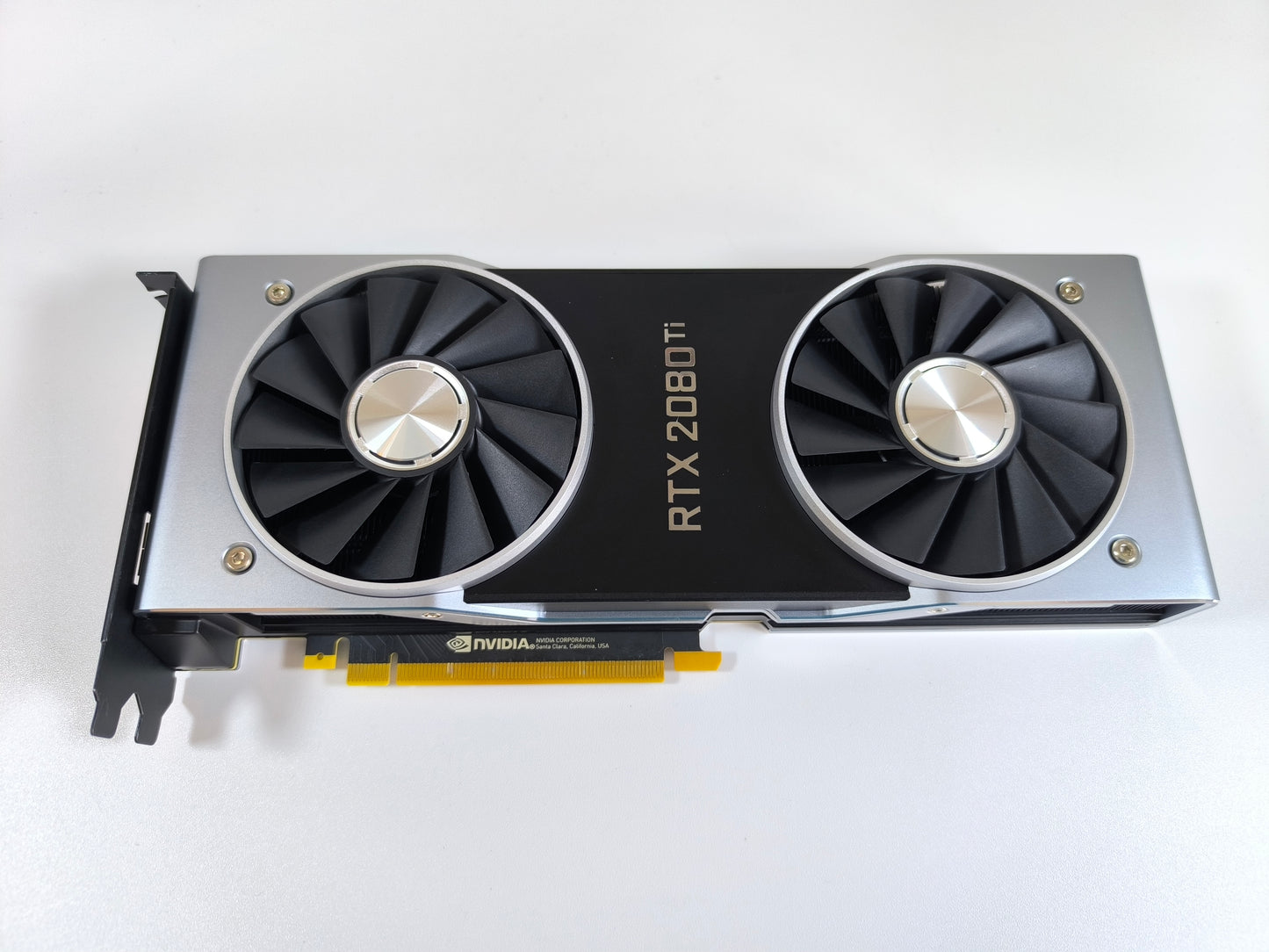 Nvidia RTX 2080 TI 11GB Founders Edition mit OVP - Refurbished