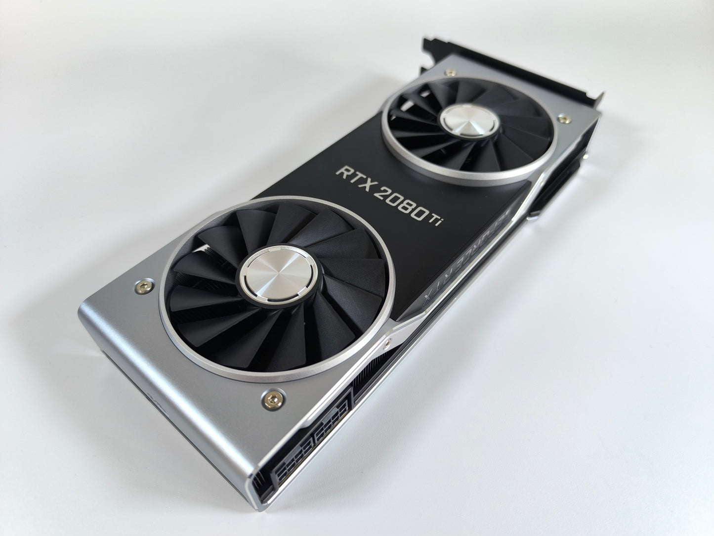 Nvidia RTX 2080 TI 11GB Founders Edition mit OVP - Refurbished