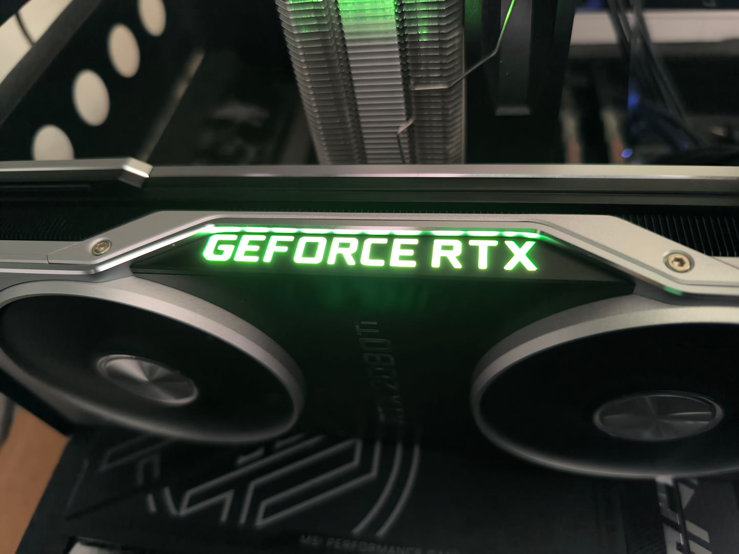 Nvidia RTX 2080 TI 11GB Founders Edition mit OVP - Refurbished