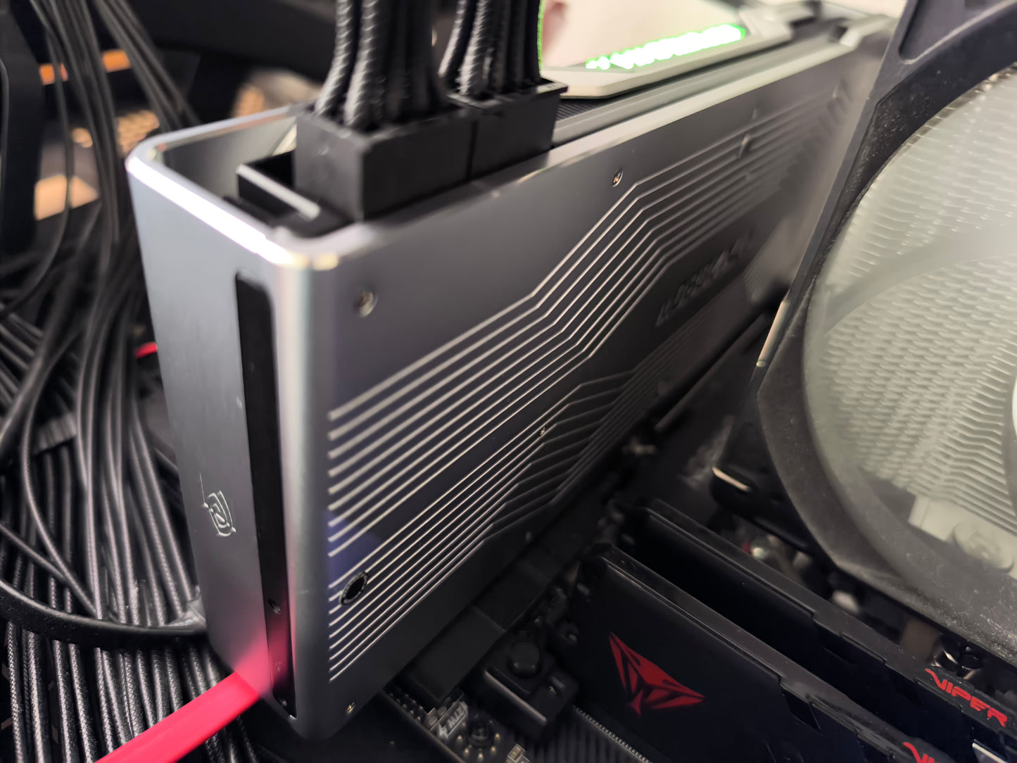 Nvidia RTX 2080 TI 11GB Founders Edition mit OVP - Refurbished