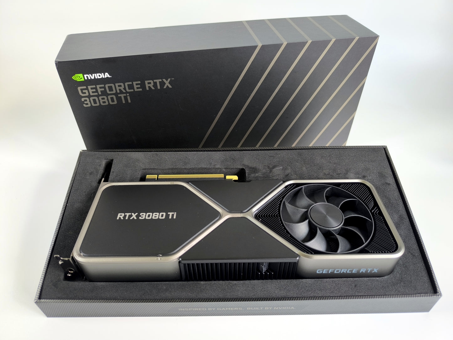 Nvidia RTX 3080 TI 12GB Founders Edition mit OVP - Refurbished